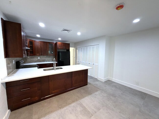 Photo - 4019 Woodside Dr