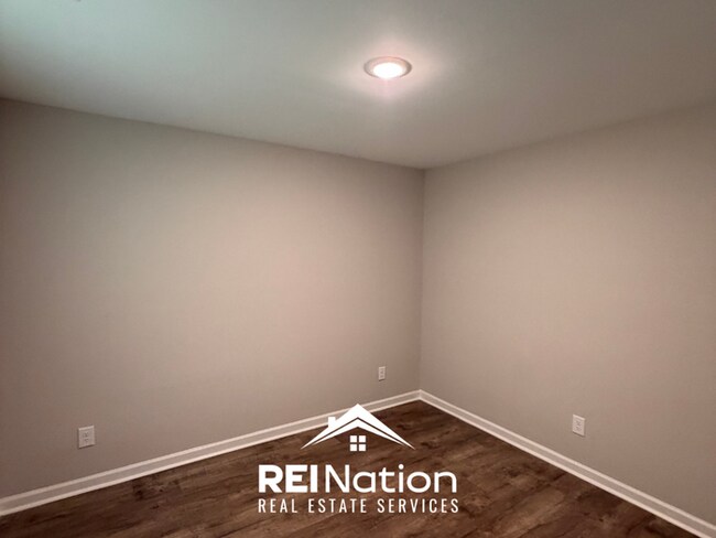 ODENVILLE CHARMER! 3BR/2BA | Hardwood Floors & Open Kitchen | Fenced Yard!