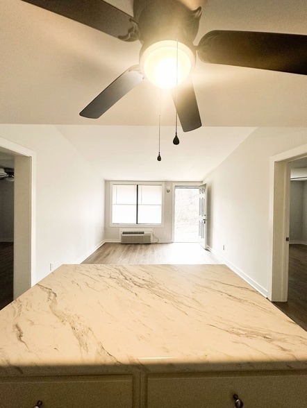 Photo - 2421 Madison St Unit 37