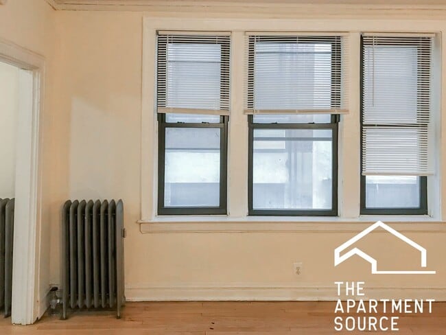 Photo - 432 W Surf St Unit 108