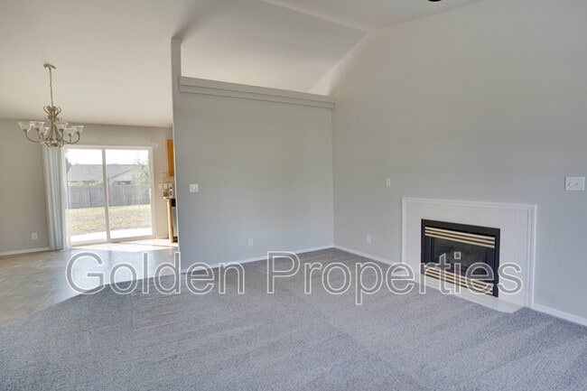 Photo - 1178 Tanager Ave