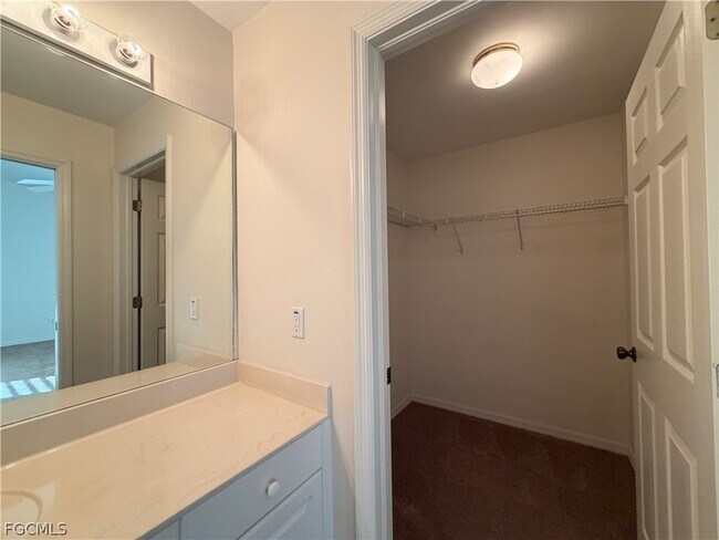 Photo - 14999 Rivers Edge Ct Unidad 202