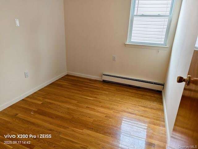 Photo - 43-44 249th Street Unit Apartamento