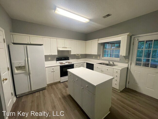 Photo - 3 br, 2 bath House - 1939 Live Oak Trace