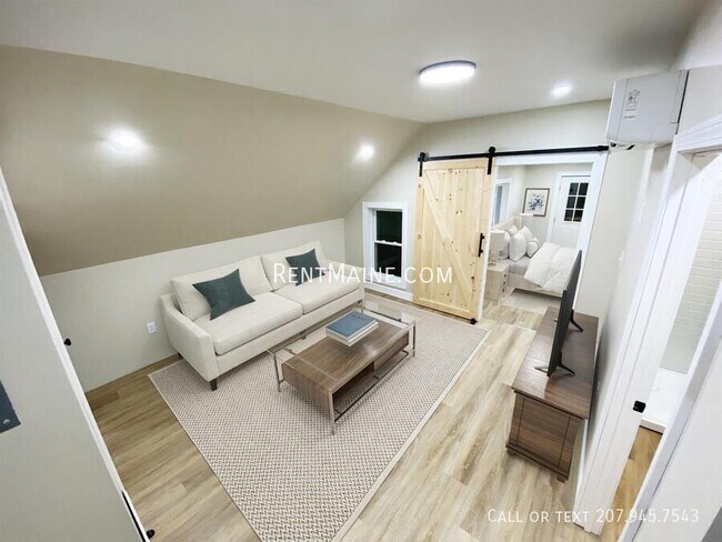 Photo - 46 Main Rd S Unit B