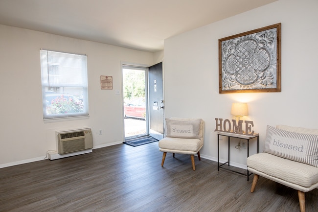 Photo - Park at Forest Hill