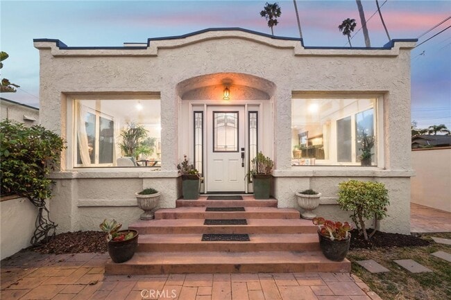 Building Photo - 227 Ximeno Ave
