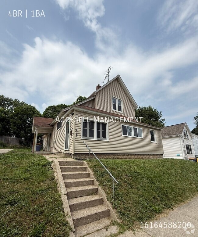 Building Photo - 419 Brenner St NE Rental