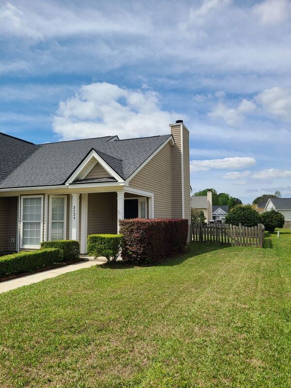 Photo - 2725 Palmetto Hall Blvd