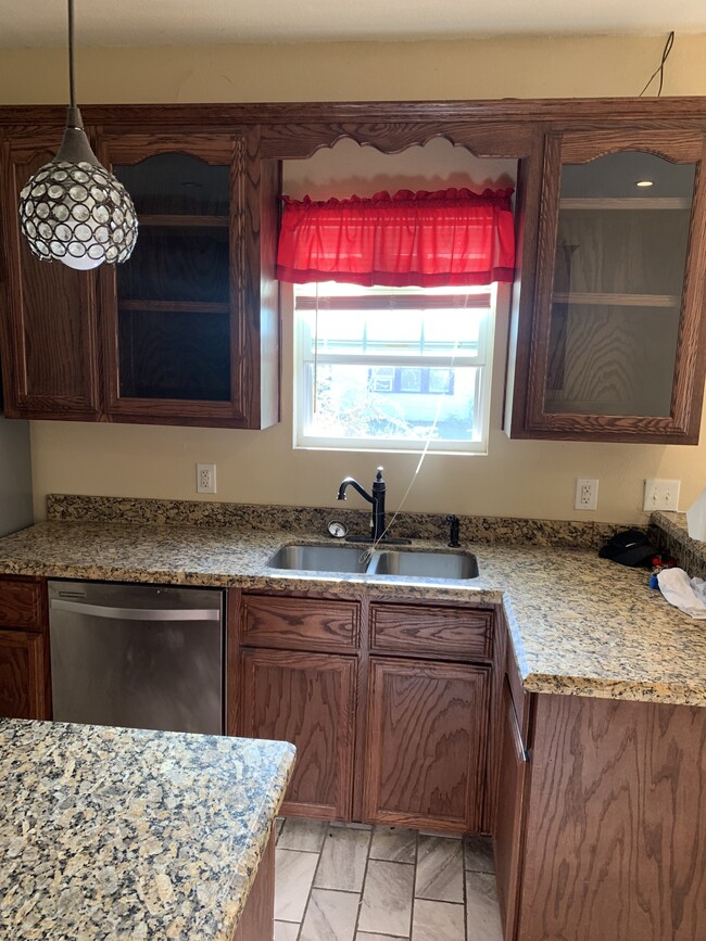 Photo - 503 W Mesquite Ave