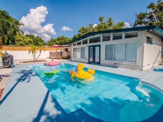 Photo - 4401 Lenmore St Unit 3