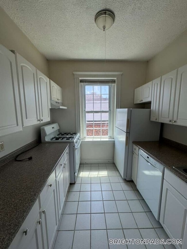 Photo - 10 Lothian Rd Unit 12