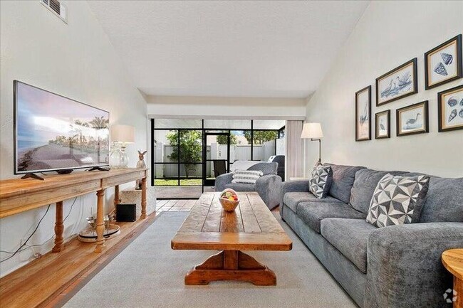 Building Photo - 12781 Spinnaker Ln Rental