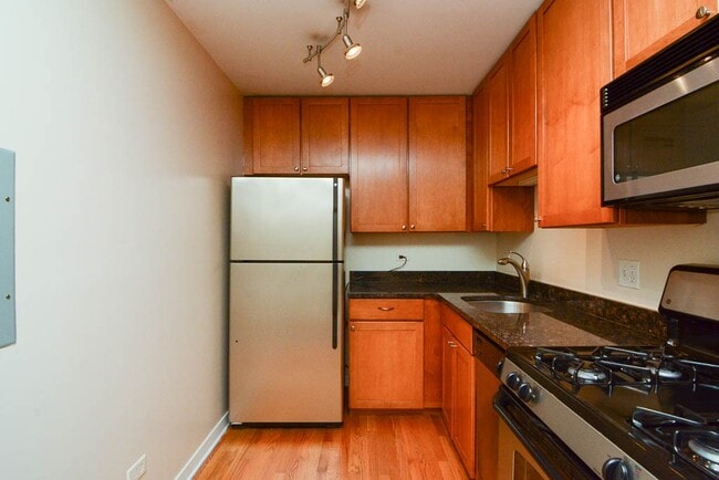 Photo - 630 W Wrightwood Ave Unit 513