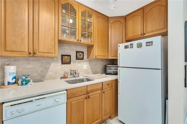 Photo - 1500 Demere Rd Unit F6