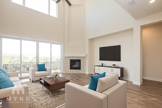 Photo - 607 Gunison Dr
