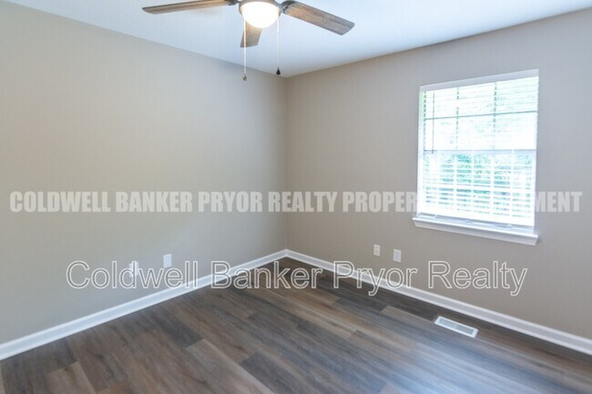 Photo - 5722 Moody Sawyer Rd