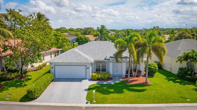 1422 Fairway Cir