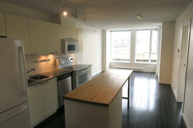 Photo - 550 Taylor St