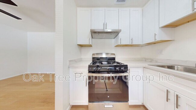 1520 Castro St