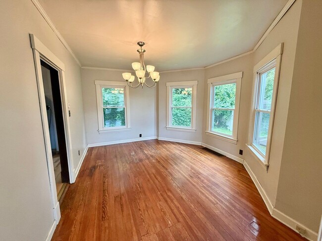 Photo - 210 O Bannon Ave