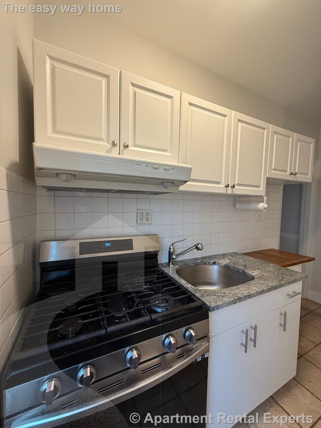 Photo - 69 Raymond Ave Apartamento Unidad #1R