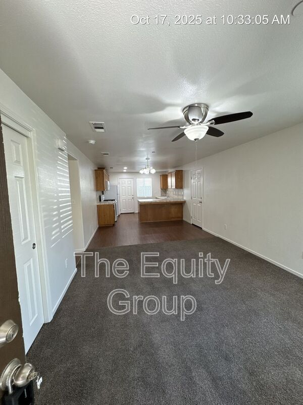 Photo - 2220 W Lark Ave