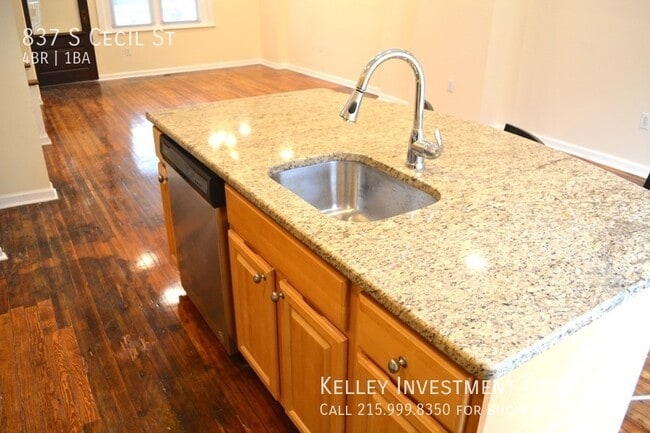 Photo - 837 S Cecil St