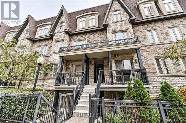 Photo - 320 John St.