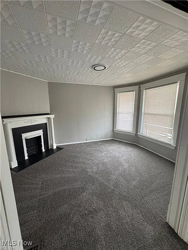 Building Photo - 10801 Hull Ave Unit 10801 Hull Ave