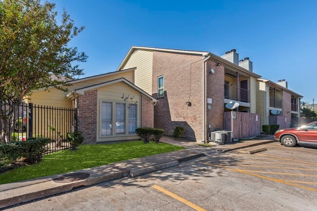 Photo - 9350 Country Creek St Unidad 52