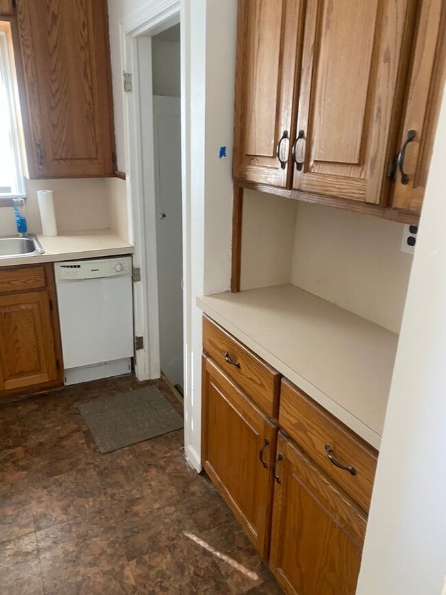 Photo - 3 bedroom 2 bath bungalow with basement and garage in Wayne