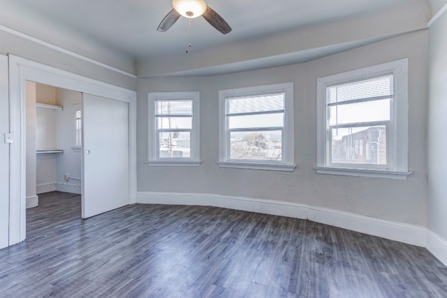 Photo - 3027 Filbert St Unit 3