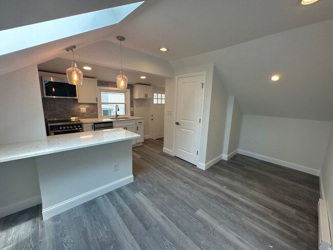1177 Highland St Unidad 1177.5 (cottage-rear)