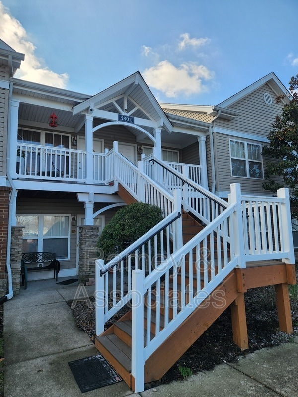 Building Photo - 3802 Falcon Crest Dr Unit 228
