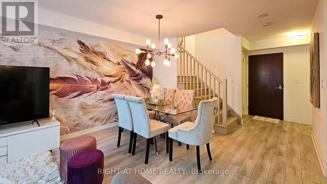 Photo - 118 Varna Dr