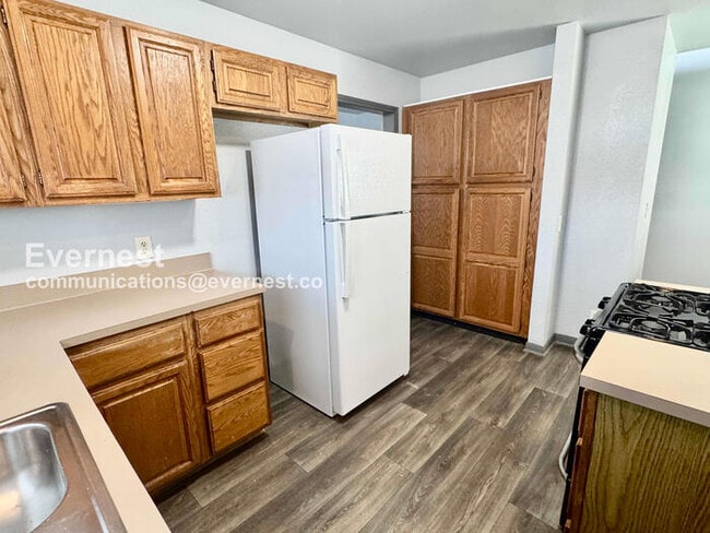 Photo - 1327 S Lawton Ave Unit 1