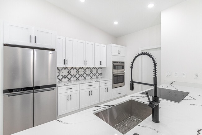 Photo - 48 Bentwater Cir