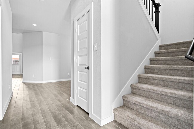 Photo - 5419 Sunstone Cir