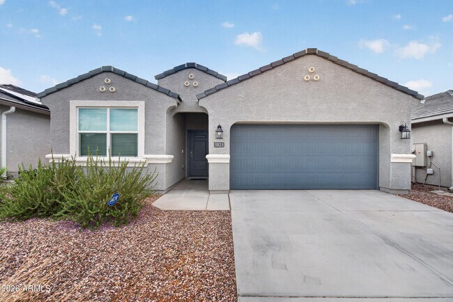 1823 W Sombra Ave