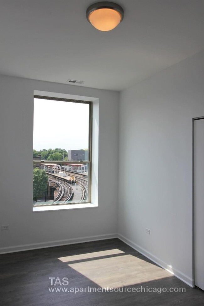 Photo - Gut rehabbed 3 bedroom 2 bath TOP FLOOR loft-style unit in WRIGLEY! Unit 401