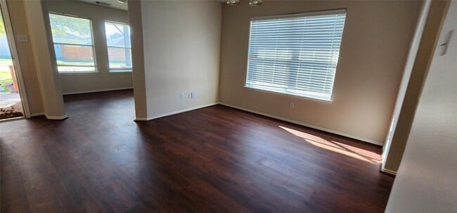 315 Sunset Colony Dr