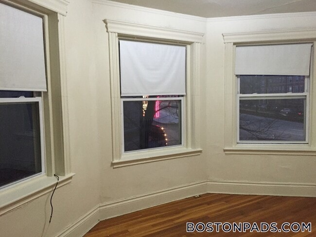 Photo - 1350 Commonwealth Ave Unidad 8