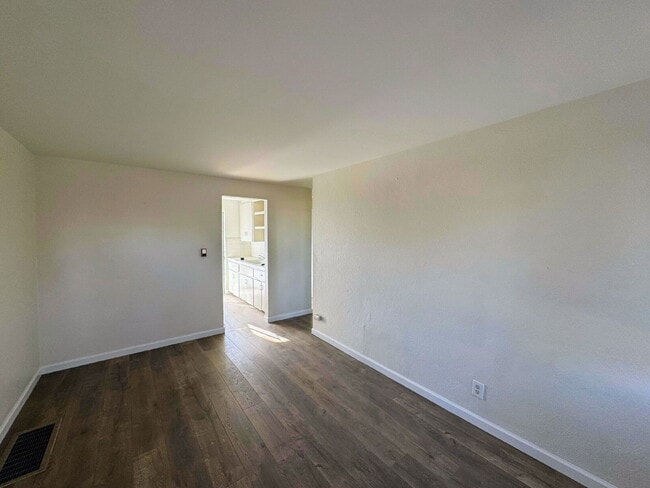 Photo - 1411 Boston St