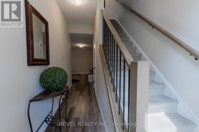 Photo - 435 Callaway Rd