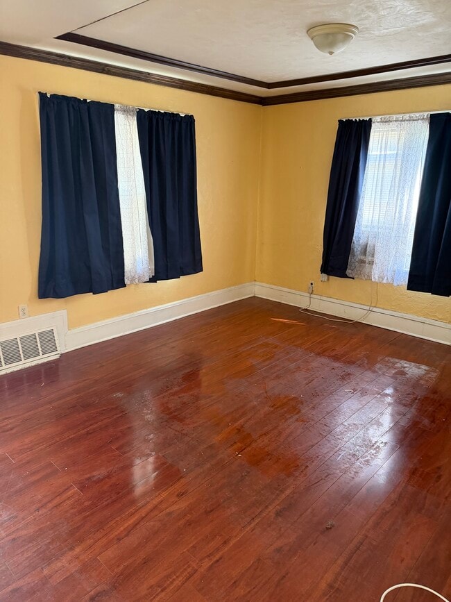 Photo - 4051 N 48th St Unidad Lower level