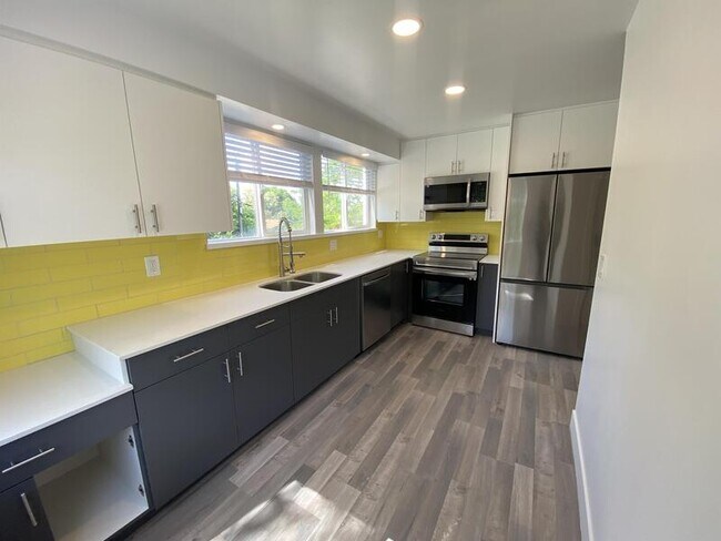 Photo - 26 W Girard Ave Condo