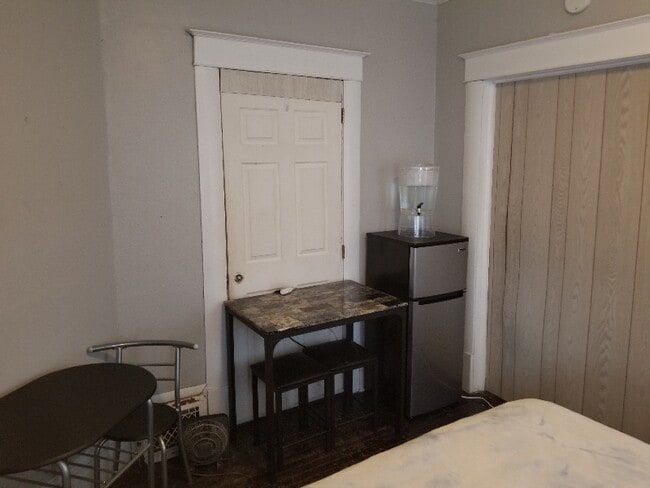 Photo - 3316 Renick St