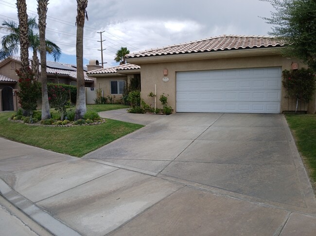 Building Photo - 74137 Scholar Ln E Unit 74137Scholar Rental