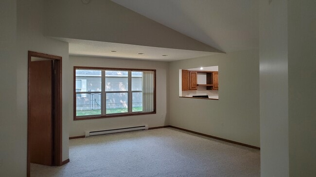Photo - 335 Maple Ridge Ct